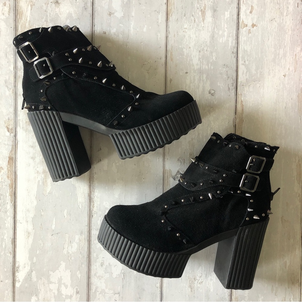 T.U.K. Yuni Boot Creeper Studded Spiked High Platform Heel A9123L Black Suede